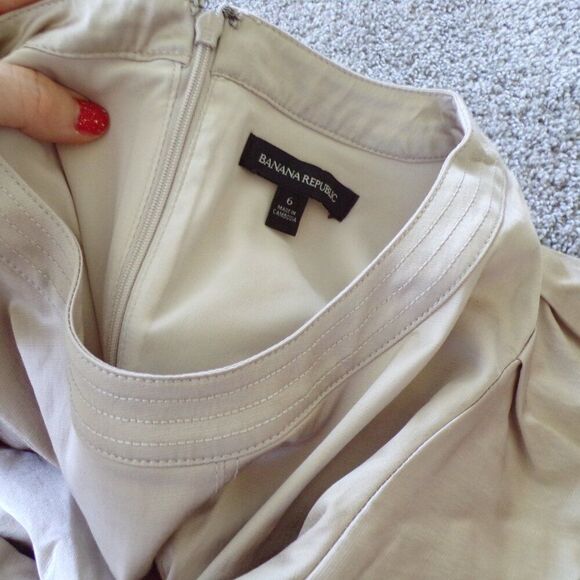 Banana Republic Flutter Sleeve Gold dress 6 - Picture 12 of 13